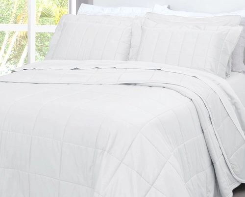 Colcha Matelassê Satinée Square Casal com 2 Porta Travesseiros - Percal 300 Fios Acetinado - Casa K