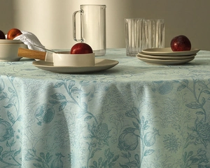 Toalha de Mesa Karsten Sempre Limpa Jacquard Roman - Retangular - 1.60x2.70m