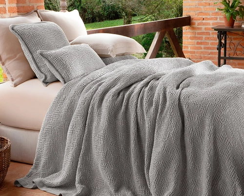 Colcha Portuguesa Jacquard Favo King com 2 Porta Travesseiros - Naturalle Fashion