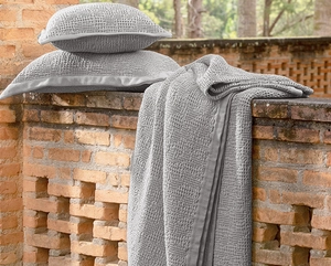 Colcha Portuguesa Jacquard Favo King com 2 Porta Travesseiros - Naturalle Fashion