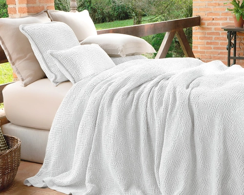 Colcha Portuguesa Jacquard Favo Queen com 2 Porta Travesseiros - Naturalle Fashion